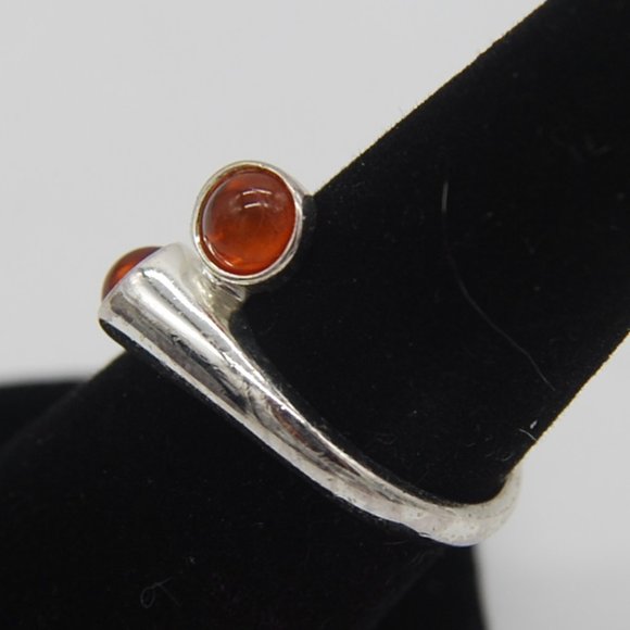.925 Sterling Ring with 2 Hessonite Stones, Very Pretty Design - Picture 3 of 6